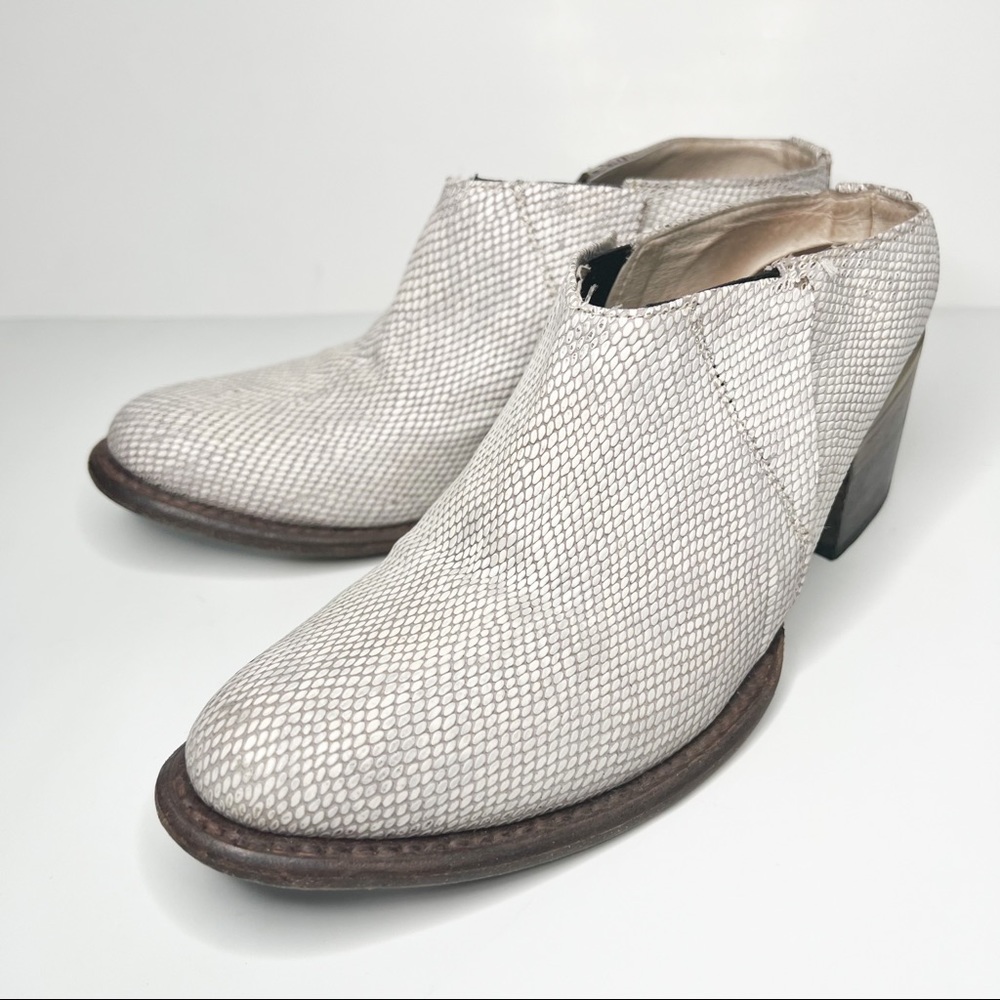 Freebird by Steven White Leather Snakeskin Mules size 7